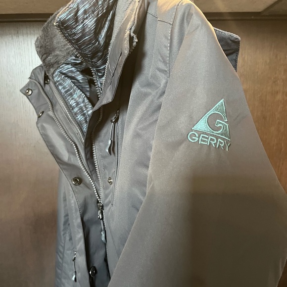 Gerry ski jacket - Picture 2 of 3